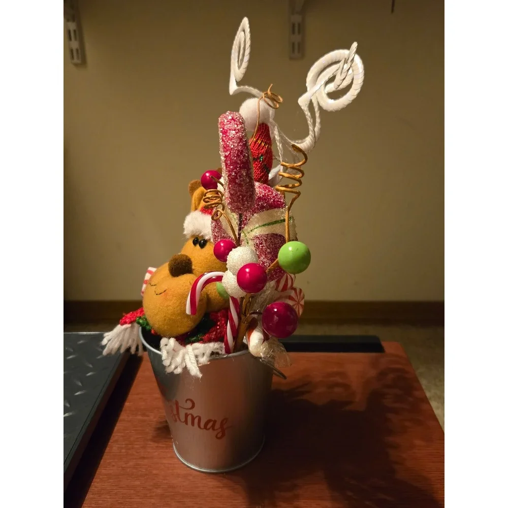 Christmas Reindeer Candy Centerpiece Merry Christmas Metal Bucket Decoration